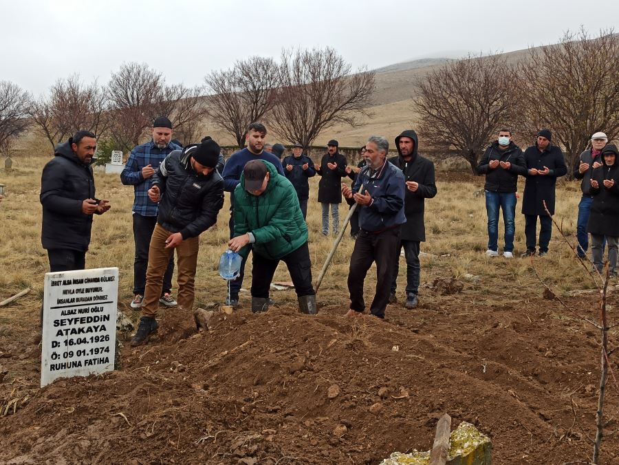 Afyonkarahisar’da bir garip defin hikayesi