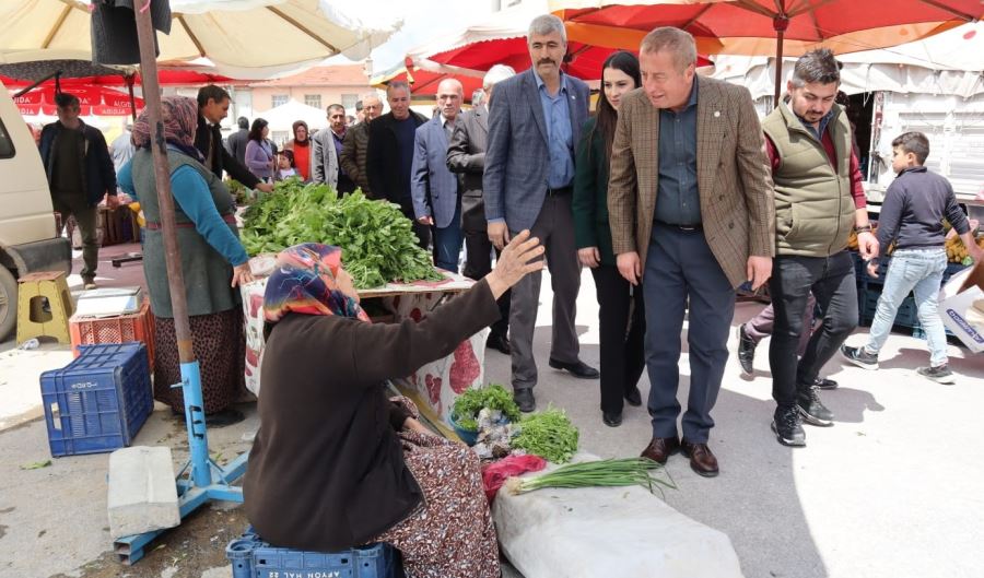 Olgun kolları sıvadı, koşmaya başladı