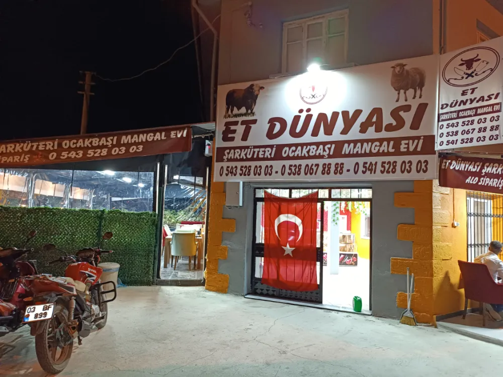 Şuhutta Et Dünyası Şarküteri Ocakbaşı Mangal Evi Açıldı